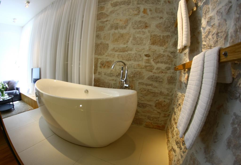 The Bridge Luxury Apartments Zadar Bagian luar foto